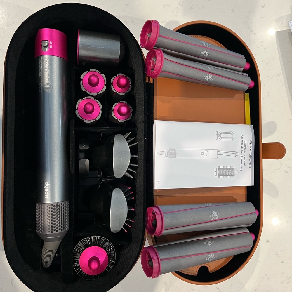 Dyson Airwrap Styler - Long and Short Barrel Attachments - used only 3 times.
